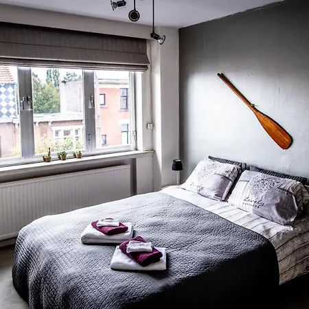 1 Uit De 100 Bed & Breakfast 3*